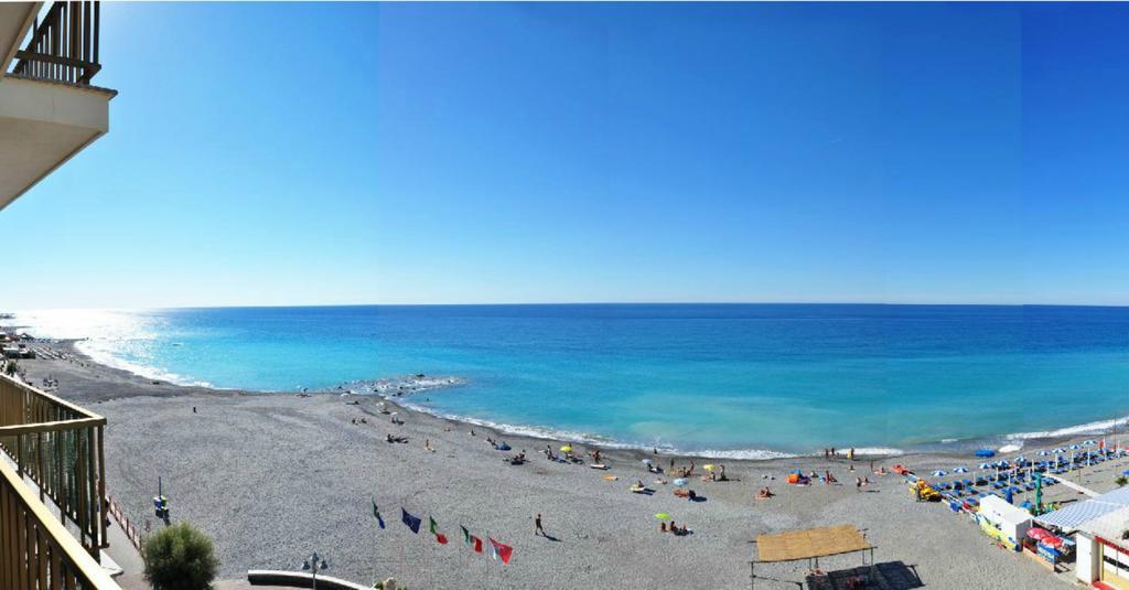 Gaiavacanze Beach Apartment Bordighera Pokoj fotografie