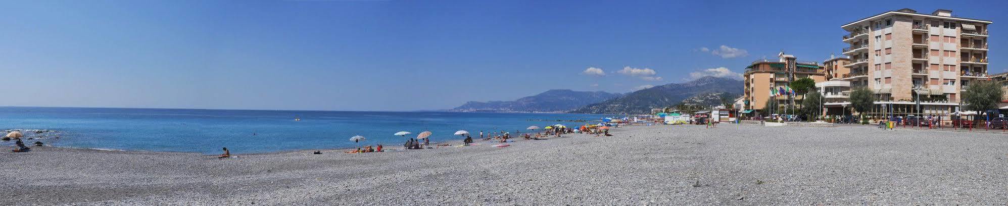 Gaiavacanze Beach Apartment Bordighera Exteriér fotografie
